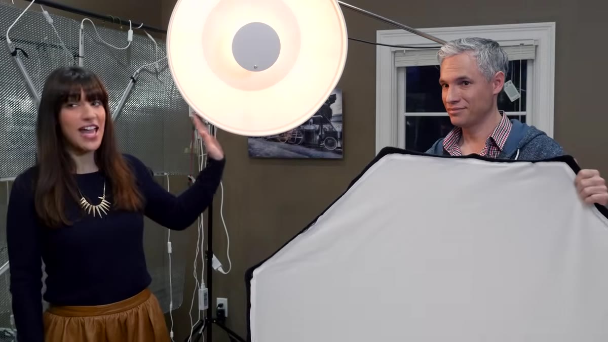 Beauty dish with center reflector visible up close