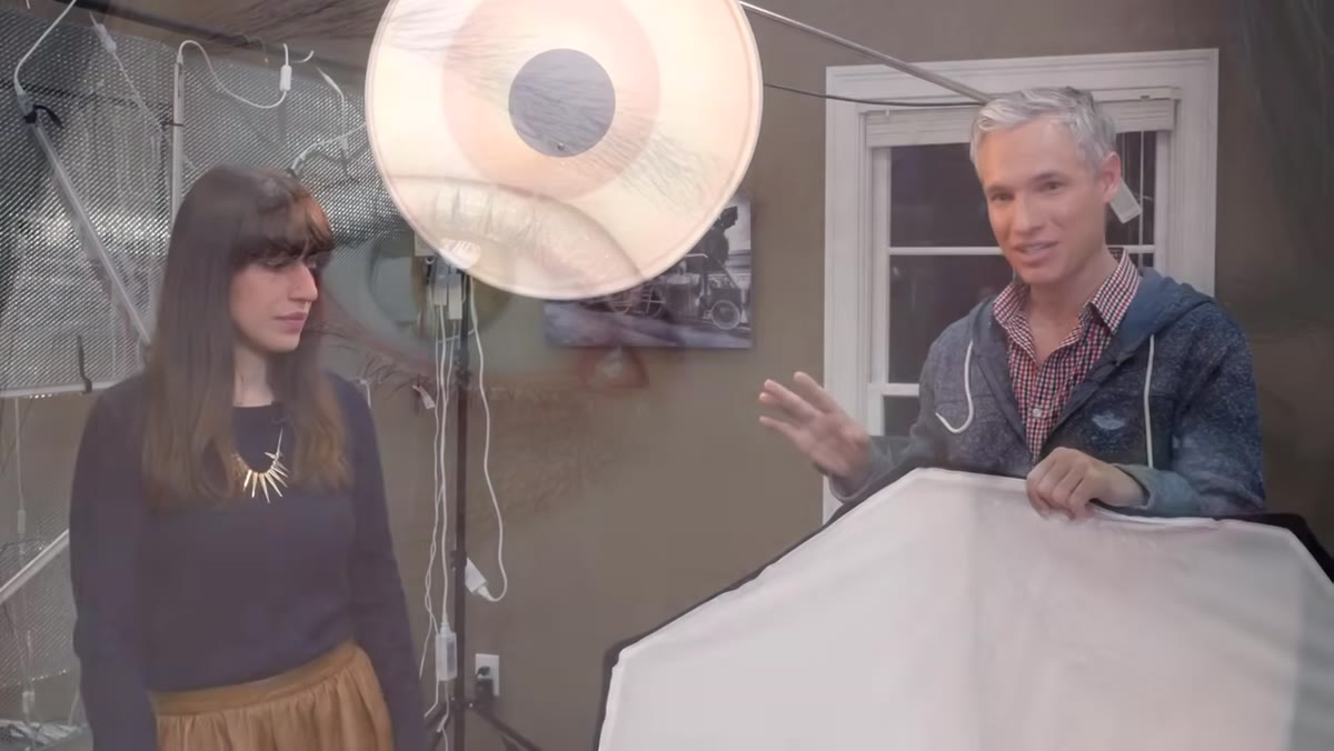 Close-up discussion of catchlight shapes in subject&rsquo;s eyes