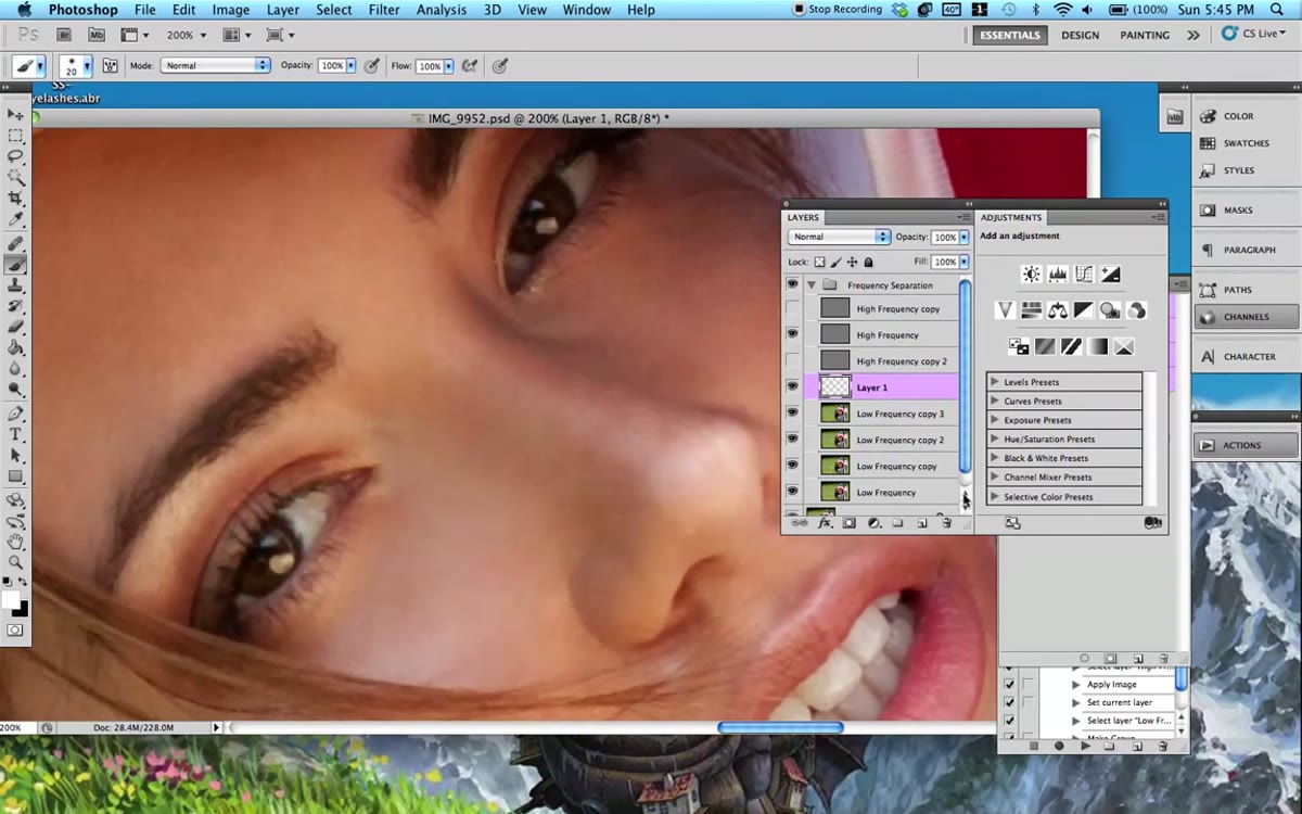 New layer button highlighted in the Layers panel