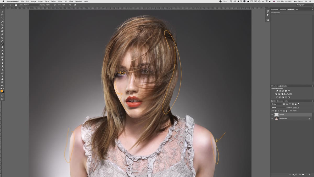 Annotation showing brighter lit areas along the edges of the model&rsquo;s hair