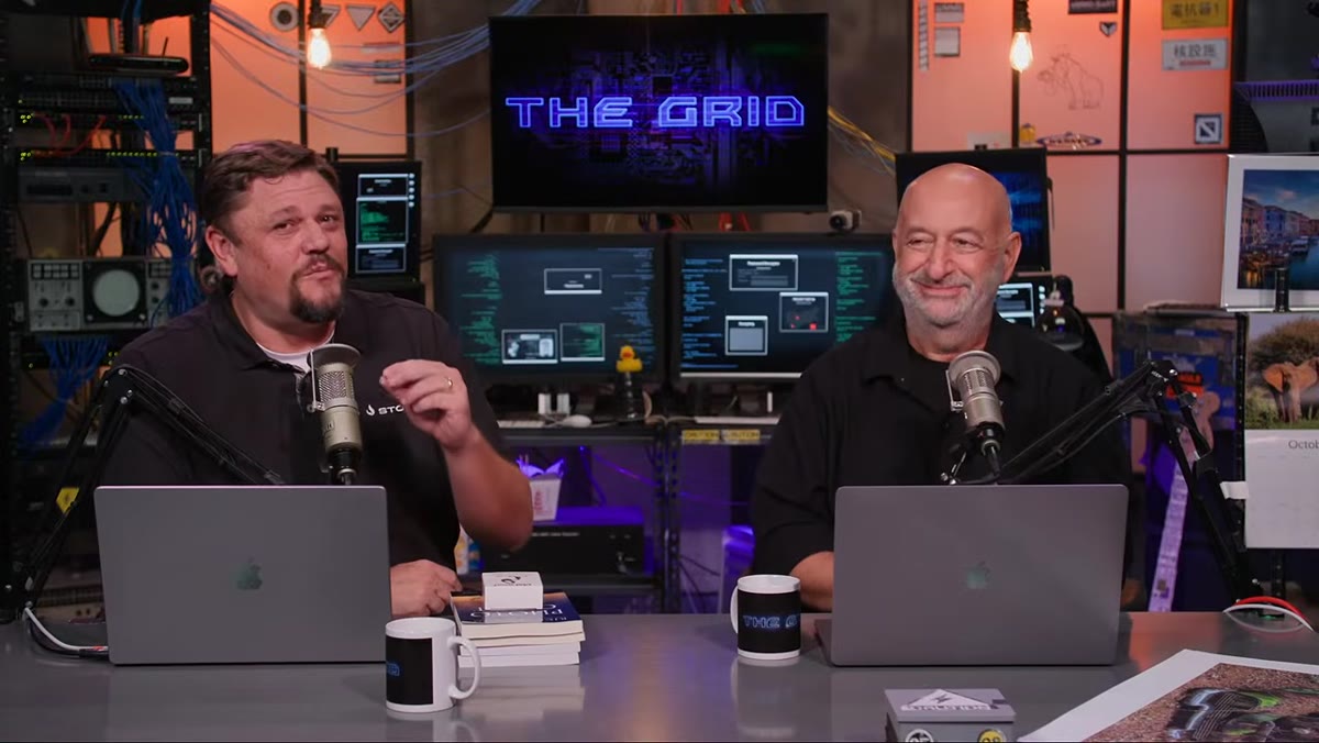 Critique image showing edge distractions being discussed