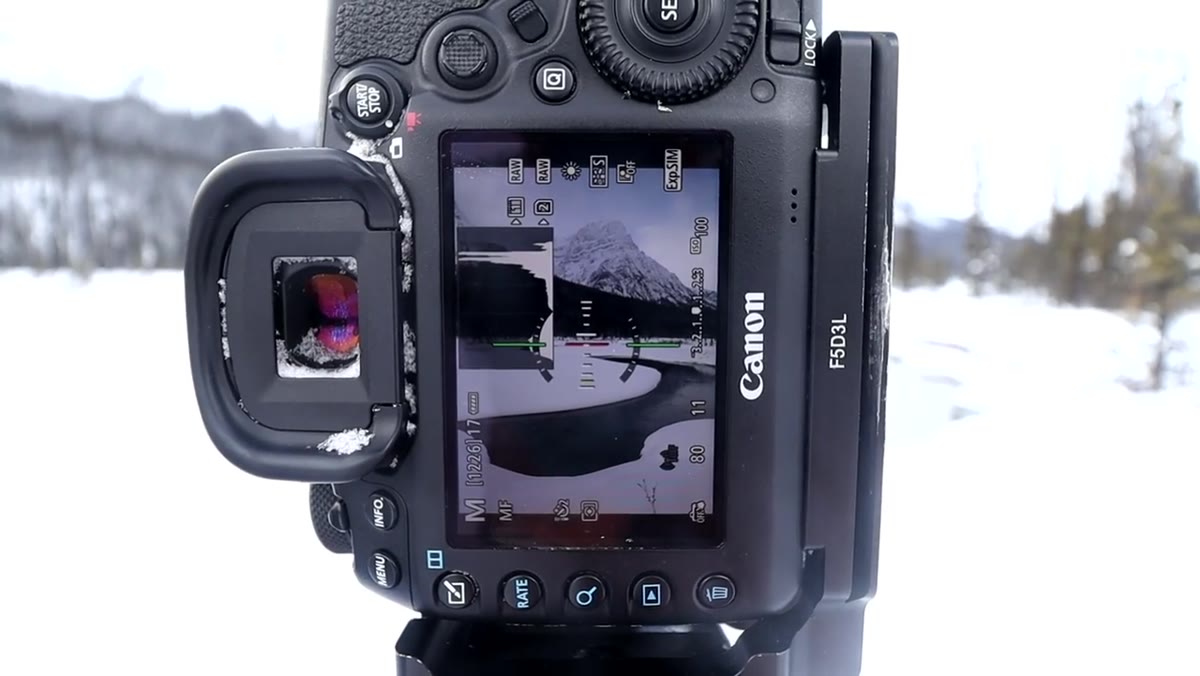 Camera on tripod, shooter waiting for light, no mid-scene adjustments